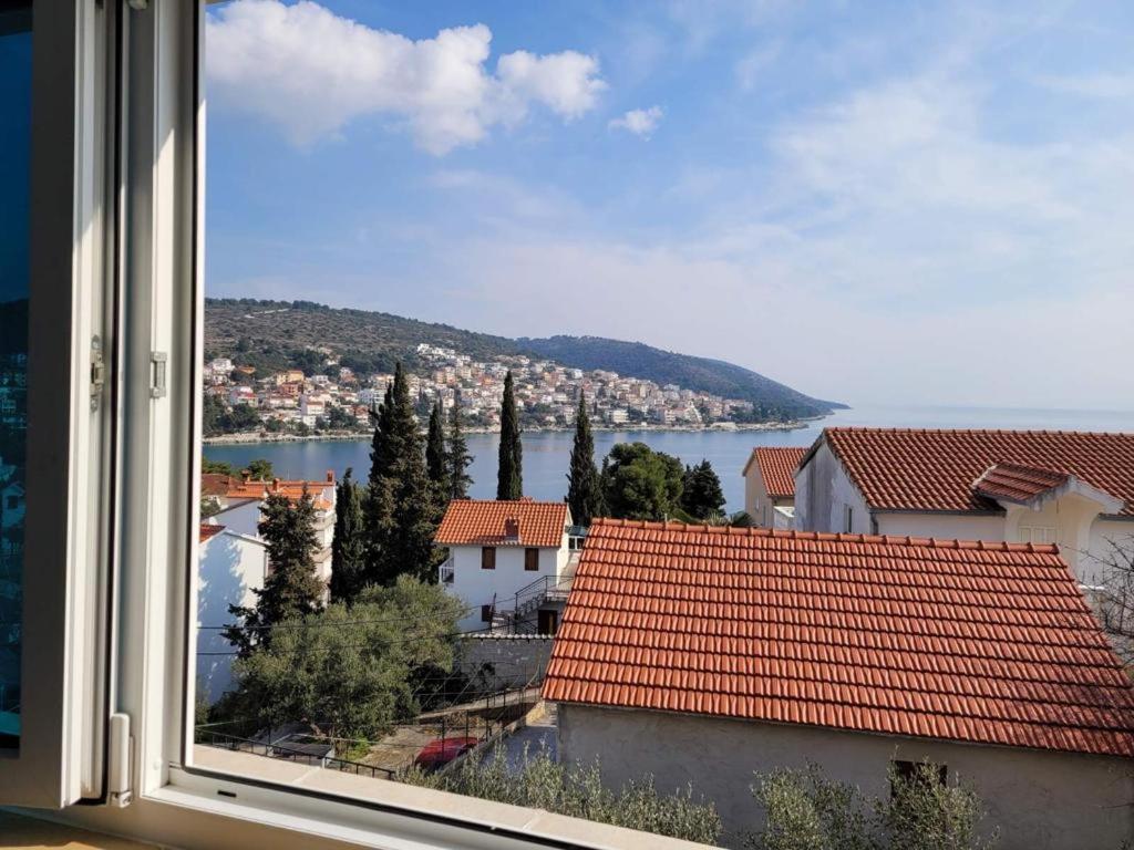Gospino Apartment 1 Perfect For A Family Trogir Ngoại thất bức ảnh